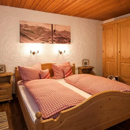 Ferienwohnungen Alpentraum - Landhaus Am Baechle Oberstdorf Exterior photo