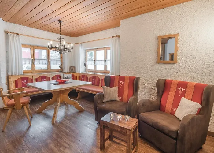 Ferienwohnungen Alpentraum - Landhaus Am Baechle